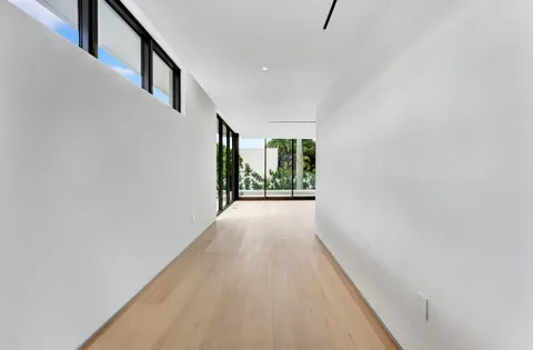 $8,274,950 | 2130 South Miami Avenue, Miami, FL 33129