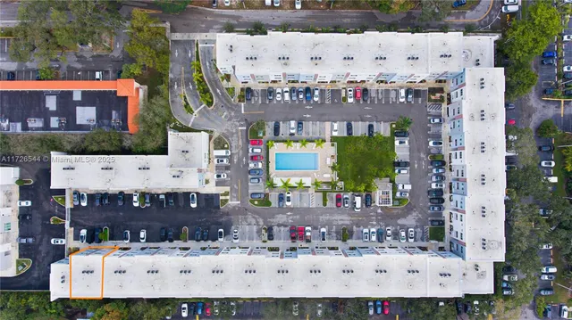 $519,000 | 2555 Northeast 193rd Street, Unit 2102, Miami, FL 33180