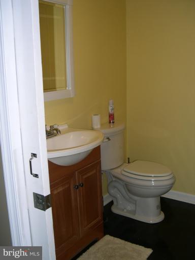 39 Colebrook Road Fredericksburg, VA 22405 - Photo 13 of 22 Powder Room 2
