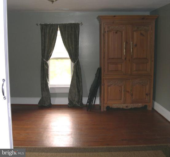 39 Colebrook Road Fredericksburg, VA 22405 - Photo 15 of 22 Sitting Room