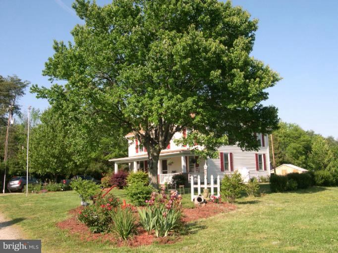 39 Colebrook Road Fredericksburg, VA 22405 - Photo 4 of 22 Side Yard