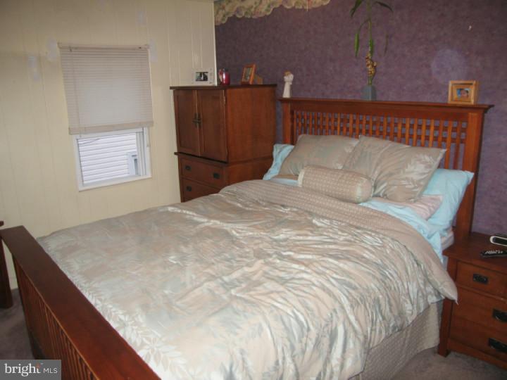 518 Ridley Avenue Folsom, PA 19033 - Photo 10 of 16 Bedroom - Main