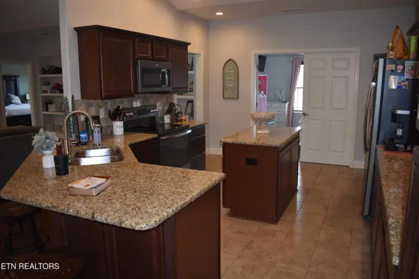 $554,999 | 1831 Sierra Lane, Sevierville, TN 37862