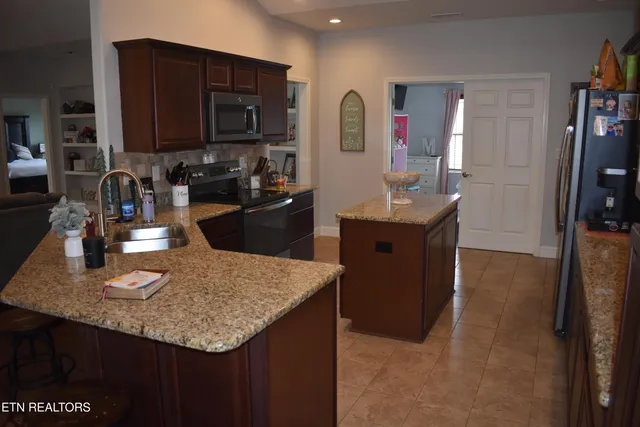 $569,900 | 1831 Sierra Lane, Sevierville, TN 37862