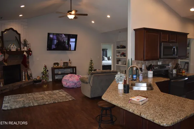 $569,900 | 1831 Sierra Lane, Sevierville, TN 37862