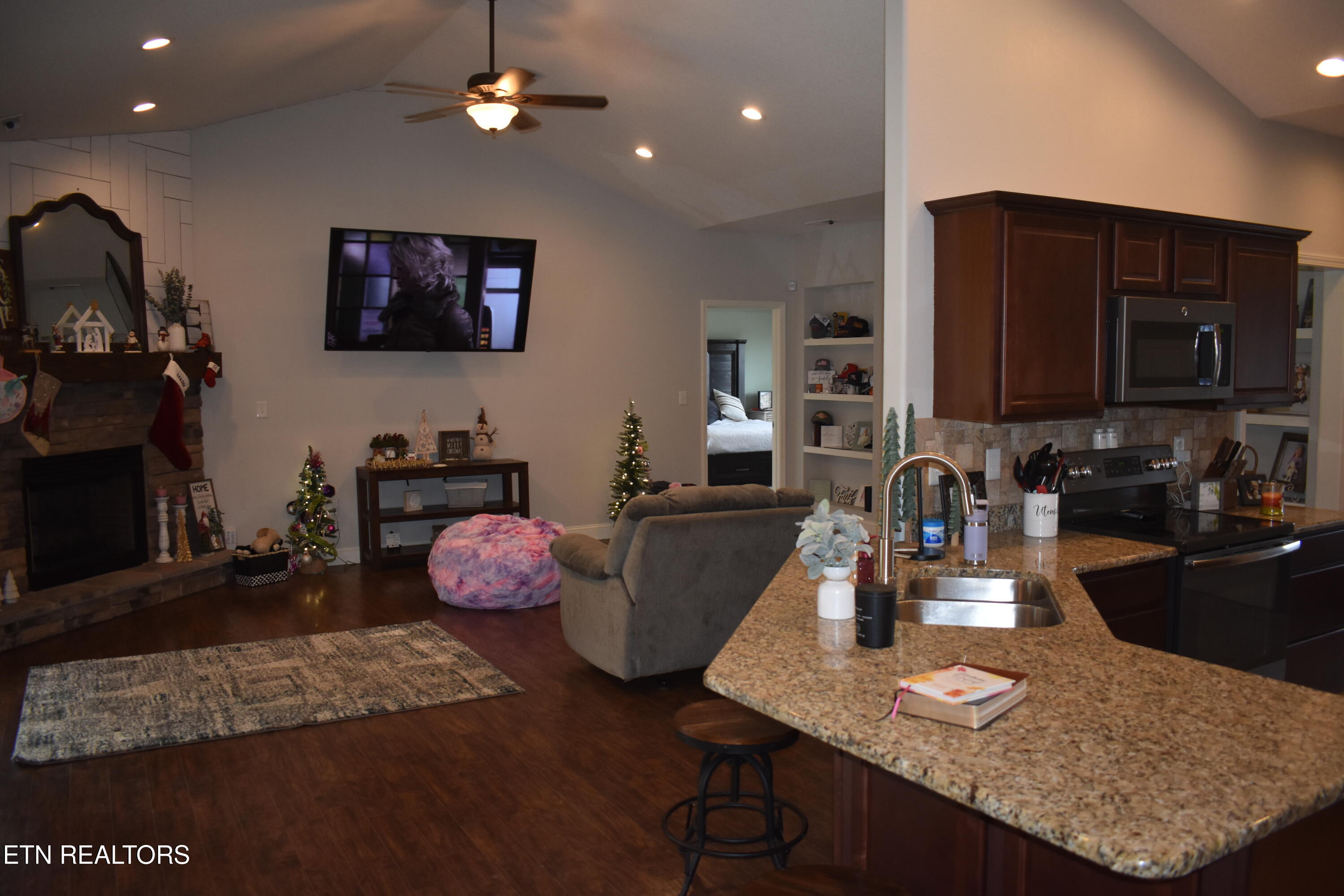 1831 Sierra Lane Sevierville, TN 37862 - Photo 7 of 38 DSC_0029