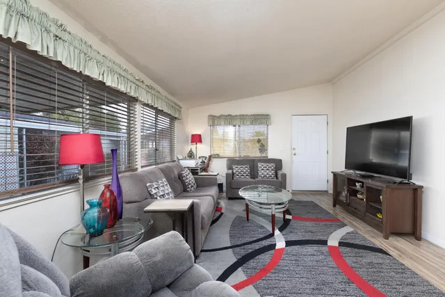 $157,000 | 336 East Alluvial Avenue, Unit 310, Fresno, CA 93720