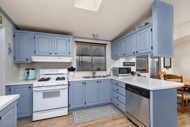 $157,000 | 336 East Alluvial Avenue, Unit 310, Fresno, CA 93720