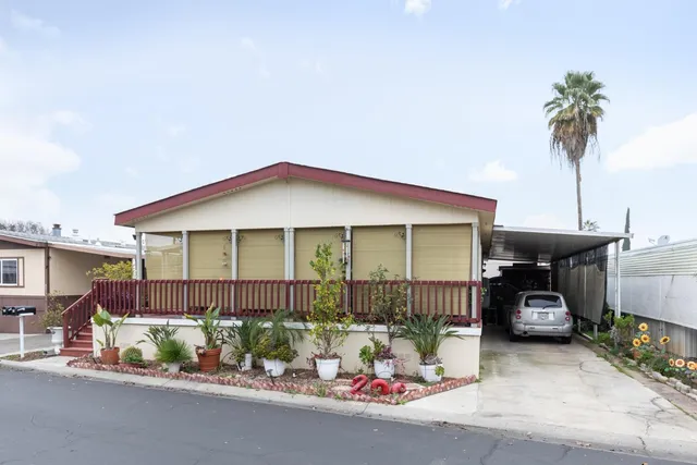 $157,000 | 336 East Alluvial Avenue, Unit 310, Fresno, CA 93720