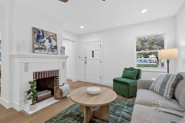 $775,000 | 631 Curtiss Parkway, Miami Springs, FL 33166