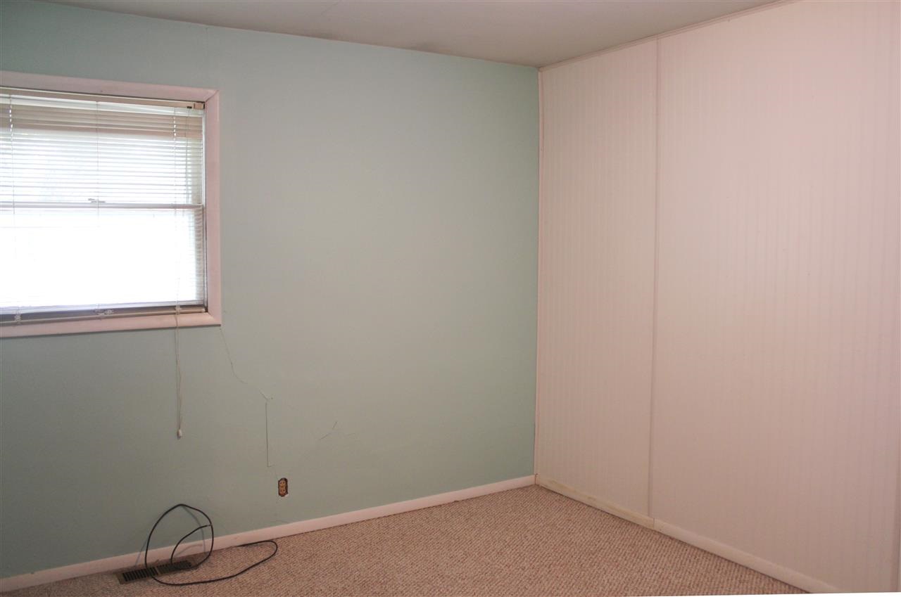 1905 South Hemlock Road Muncie, IN 47302 - Photo 6 of 15 Gallery Image 6
