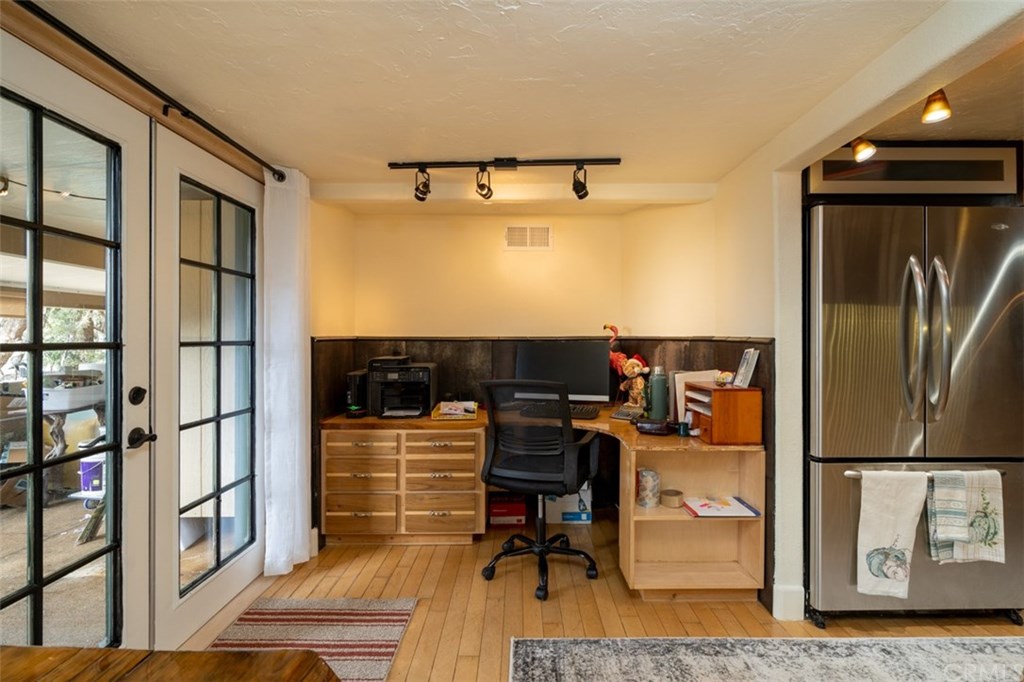 31 Glacier Point Mt Baldy, CA 91759 - Photo 13 of 29