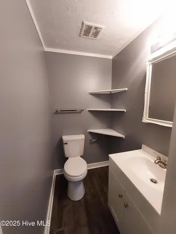 $289,000 | 201 North Leak Street, Southern Pines, NC 28387