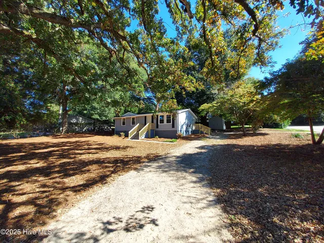 $289,000 | 201 North Leak Street, Southern Pines, NC 28387