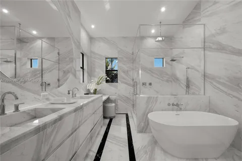 $6,495,000 | 1803 South Bayshore Lane, Miami, FL 33133