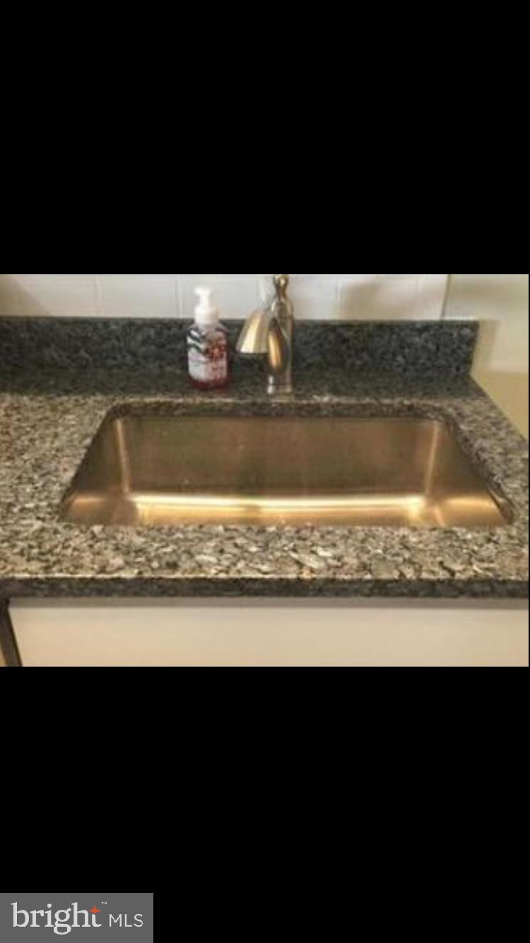 1938 Wareham Road Baltimore, MD 21222 - Photo 3 of 22