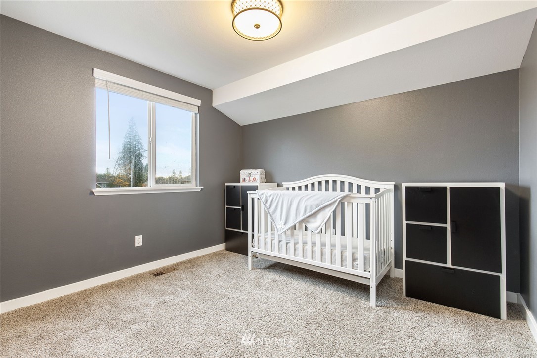 300 Mt Baker Place Northeast Renton, WA 98059 - Photo 23 of 31 Gallery Image 23