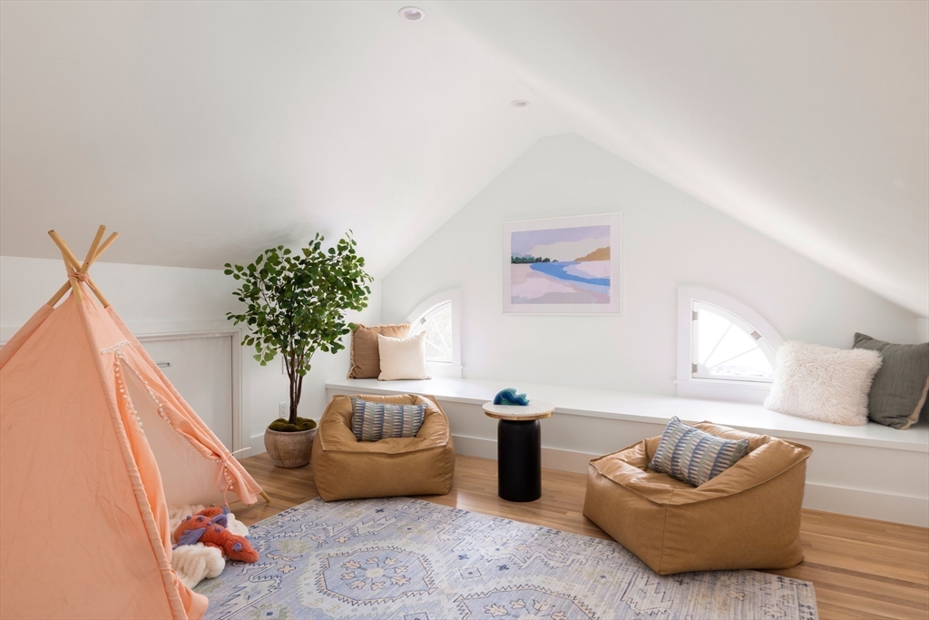 60 Alberta Road Brookline, MA 02467 - Photo 25 of 33