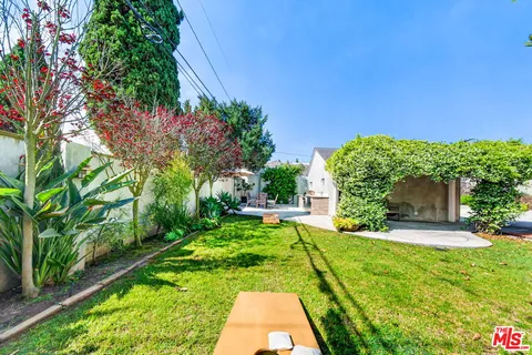 $1,700,000 | 5910 West 77th Place, Los Angeles, CA 90045