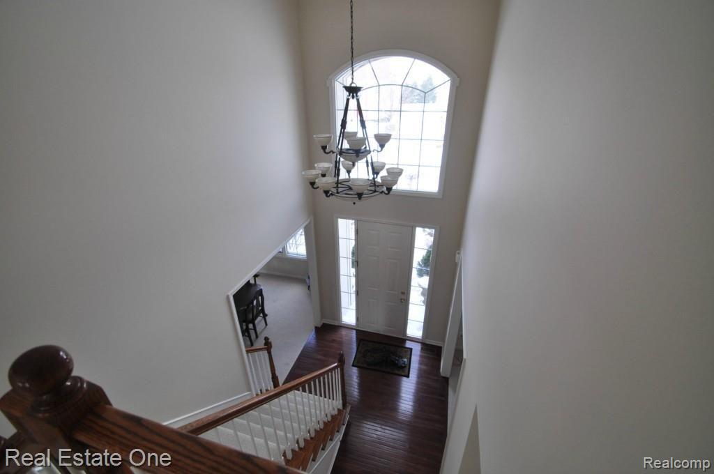 1094 Moran Drive Rochester, MI 48307 - Photo 4 of 30 FOYER FROM UPSTAIRS