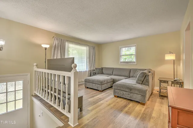 $240,000 | 22126 Pinebrook Drive, Bristol, VA 24202