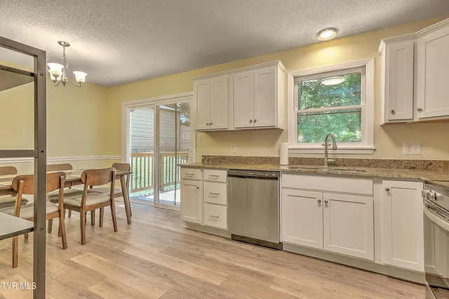 $240,000 | 22126 Pinebrook Drive, Bristol, VA 24202