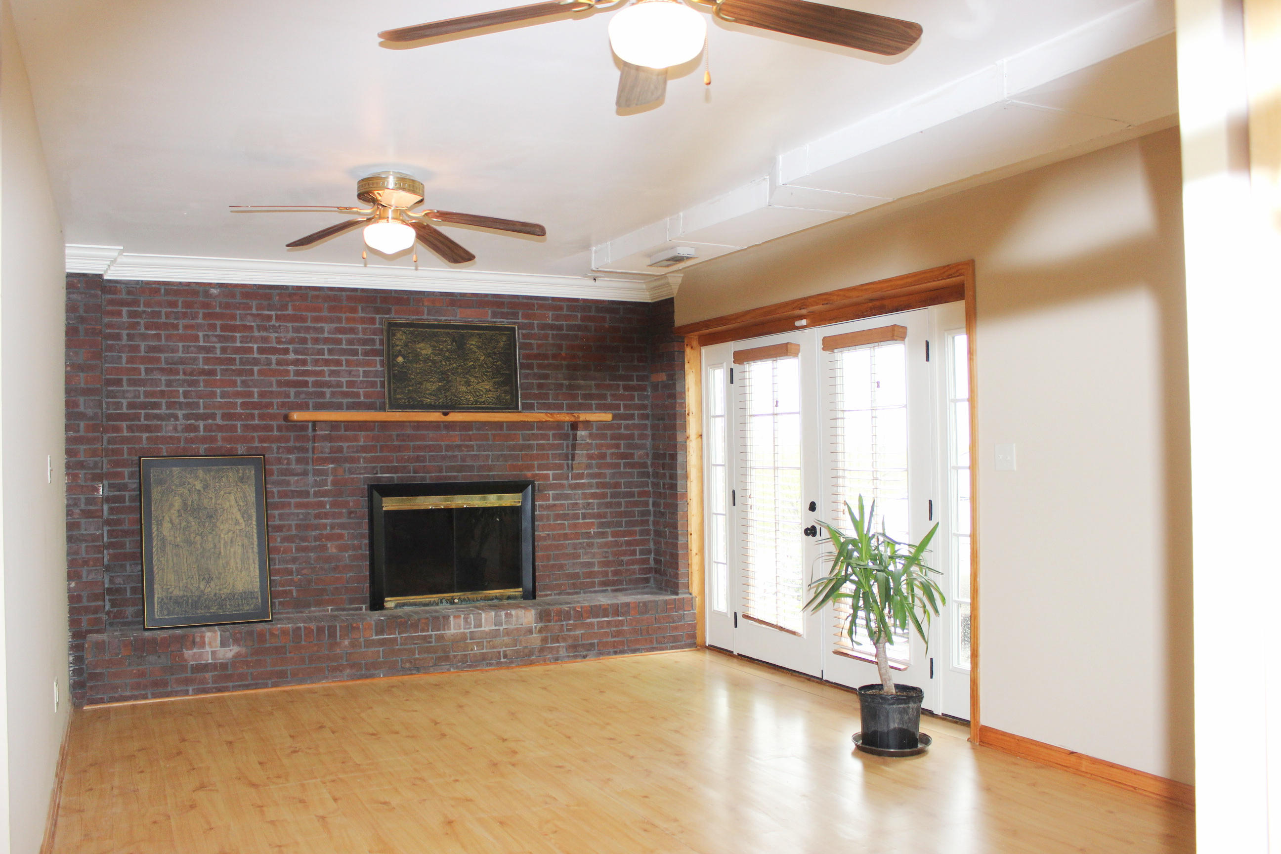 1117 Northern Hills Road Hixson, TN 37343 - Photo 13 of 15 Den 1