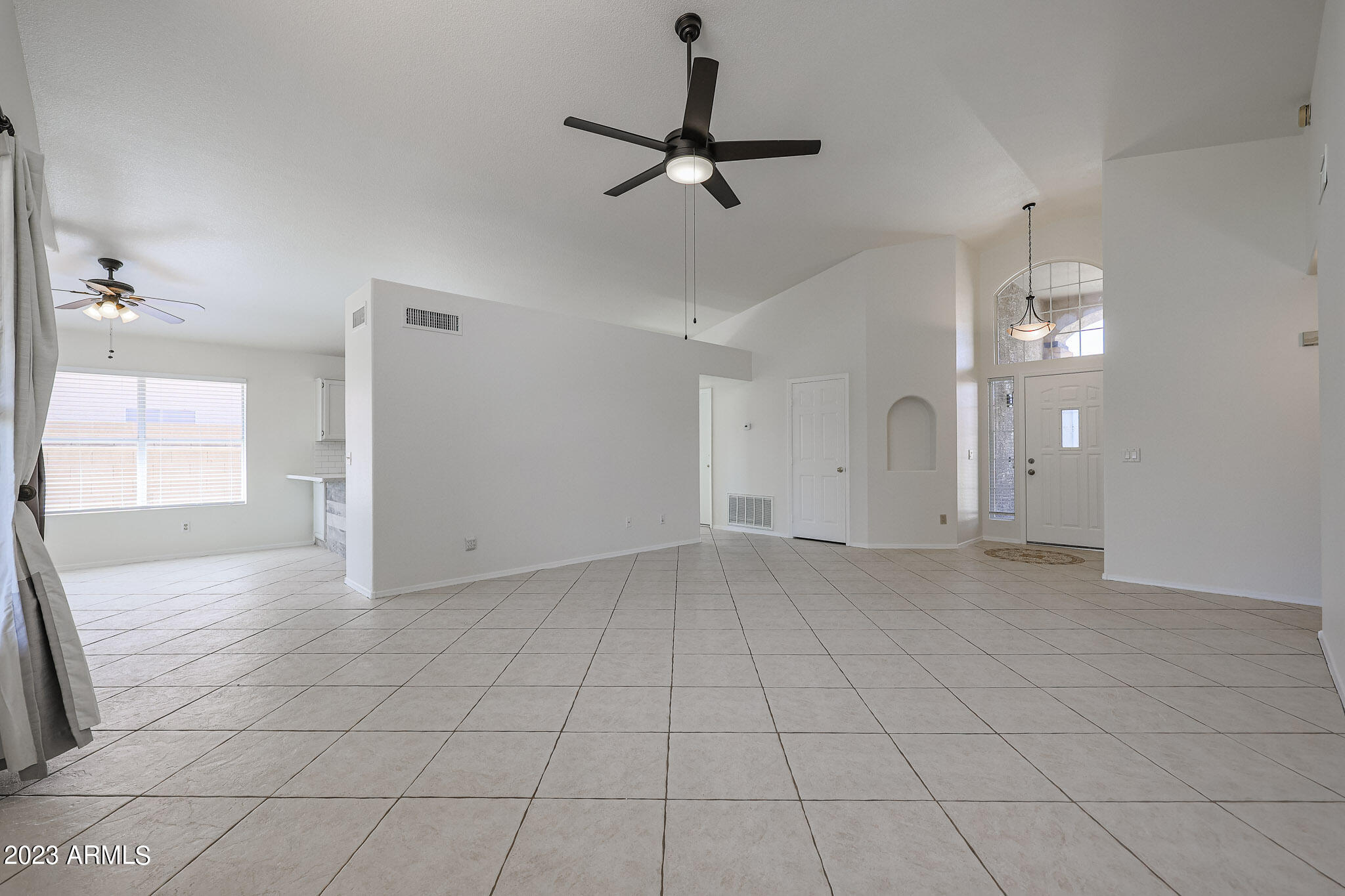 7531 West Redfield Road Peoria, AZ 85381 - Photo 7 of 35 B (4)