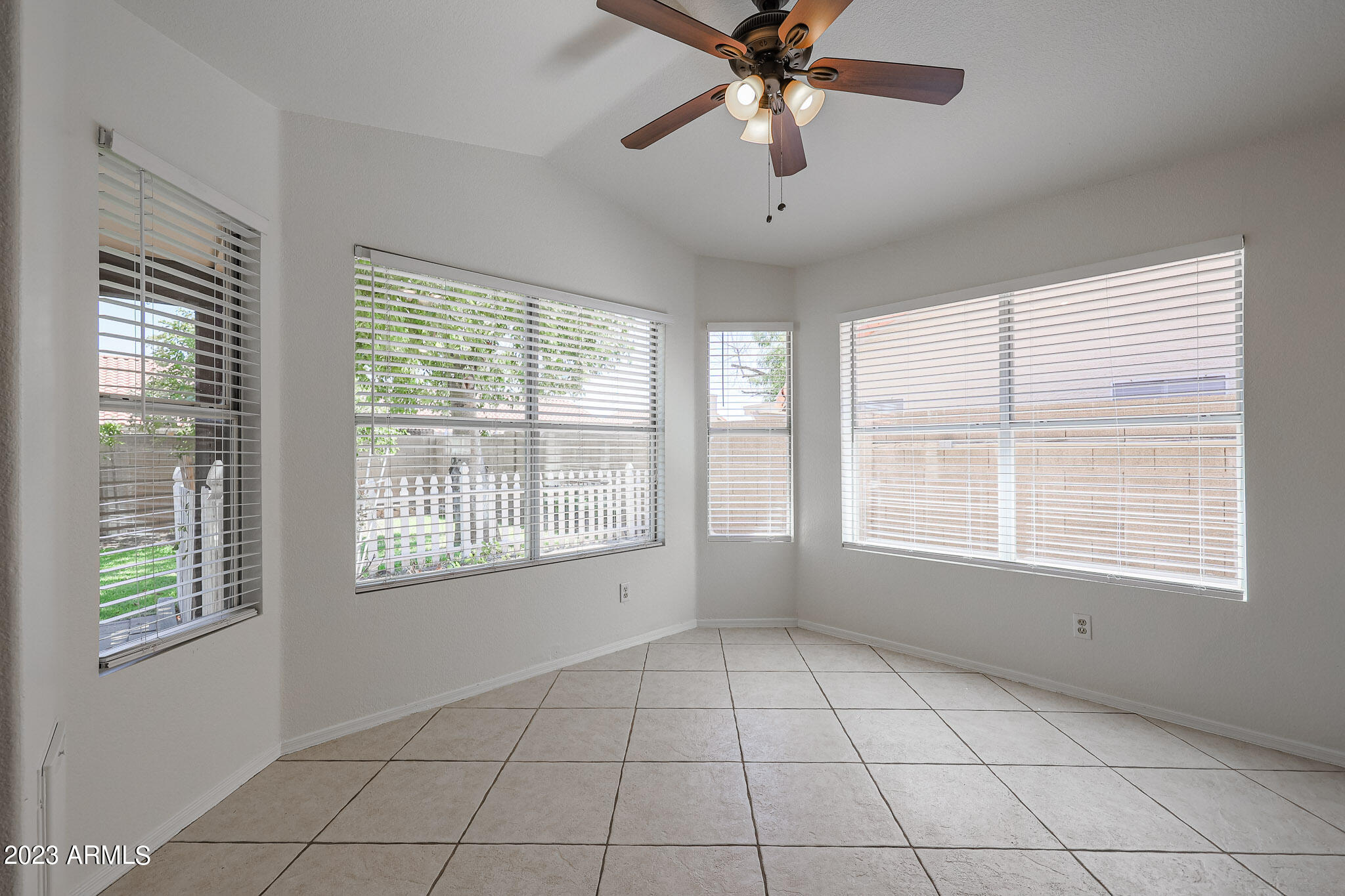 7531 West Redfield Road Peoria, AZ 85381 - Photo 8 of 35 B (5)
