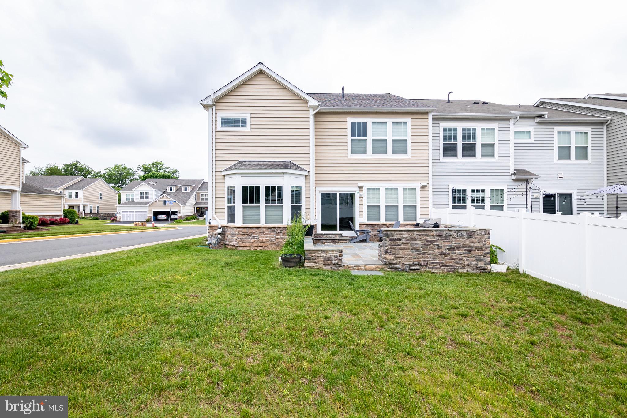 23556 Christina Ridge Square Ashburn, VA 20148 - Photo 46 of 63 Gallery Image 46