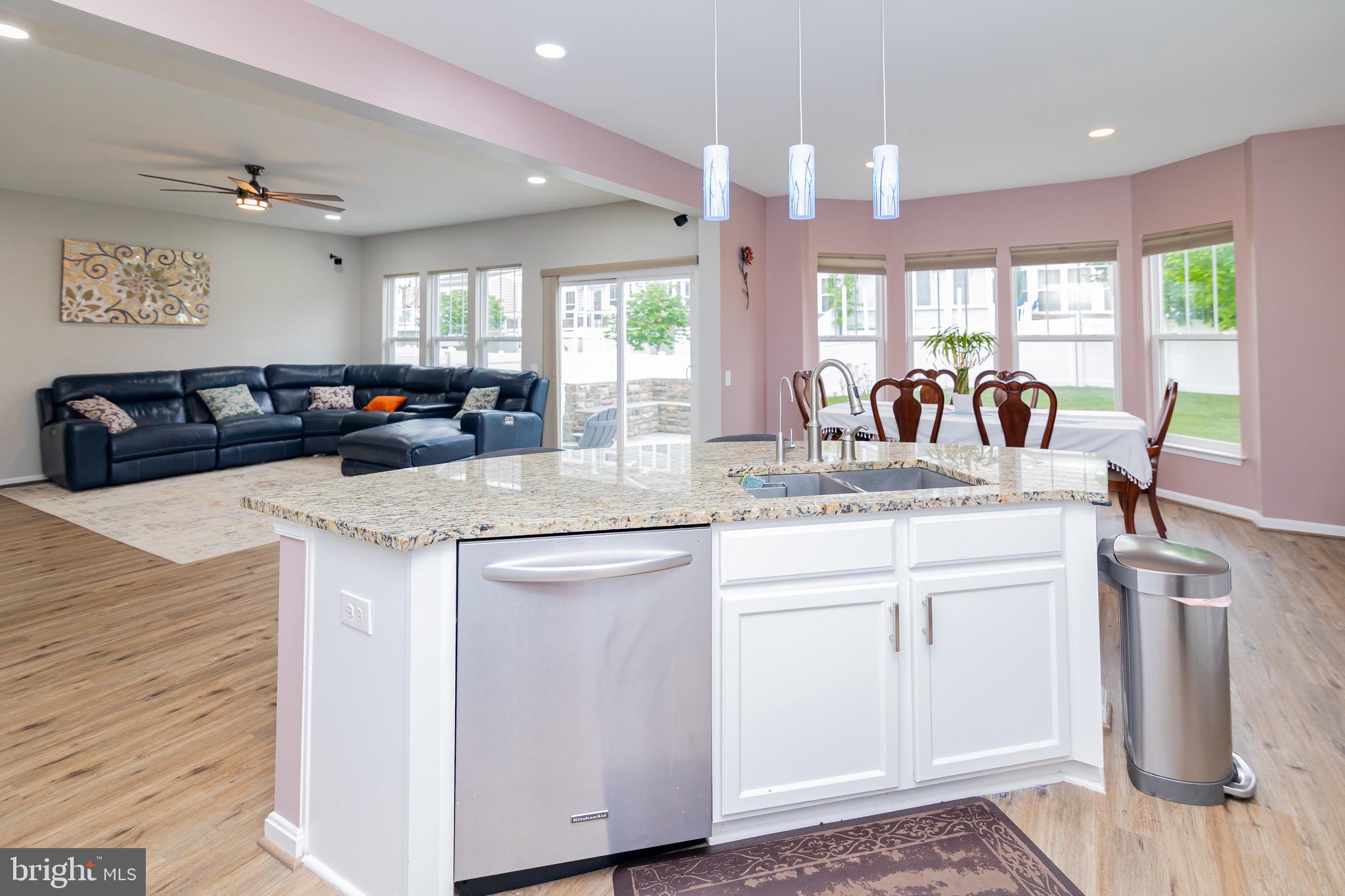 23556 Christina Ridge Square Ashburn, VA 20148 - Photo 56 of 63 Gallery Image 56