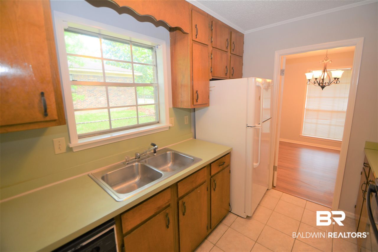 2704 Longleaf Drive Mobile, AL 36693 - Photo 11 of 28
