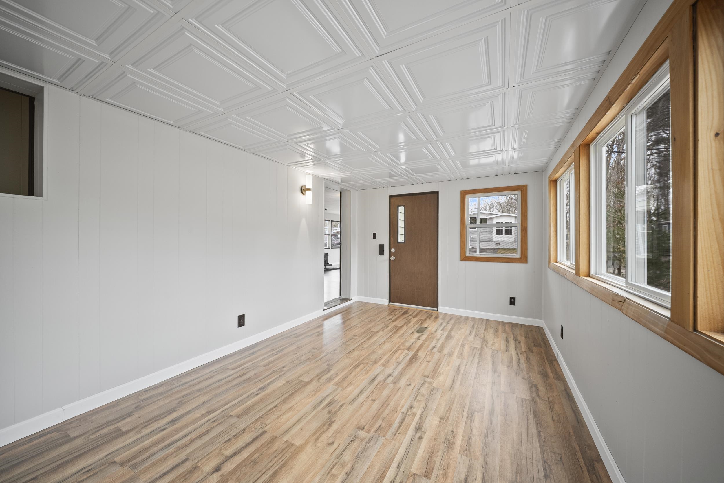802 Nottingham Drive, Unit 79802 Exeter, NH 03833 - Photo 2 of 26
