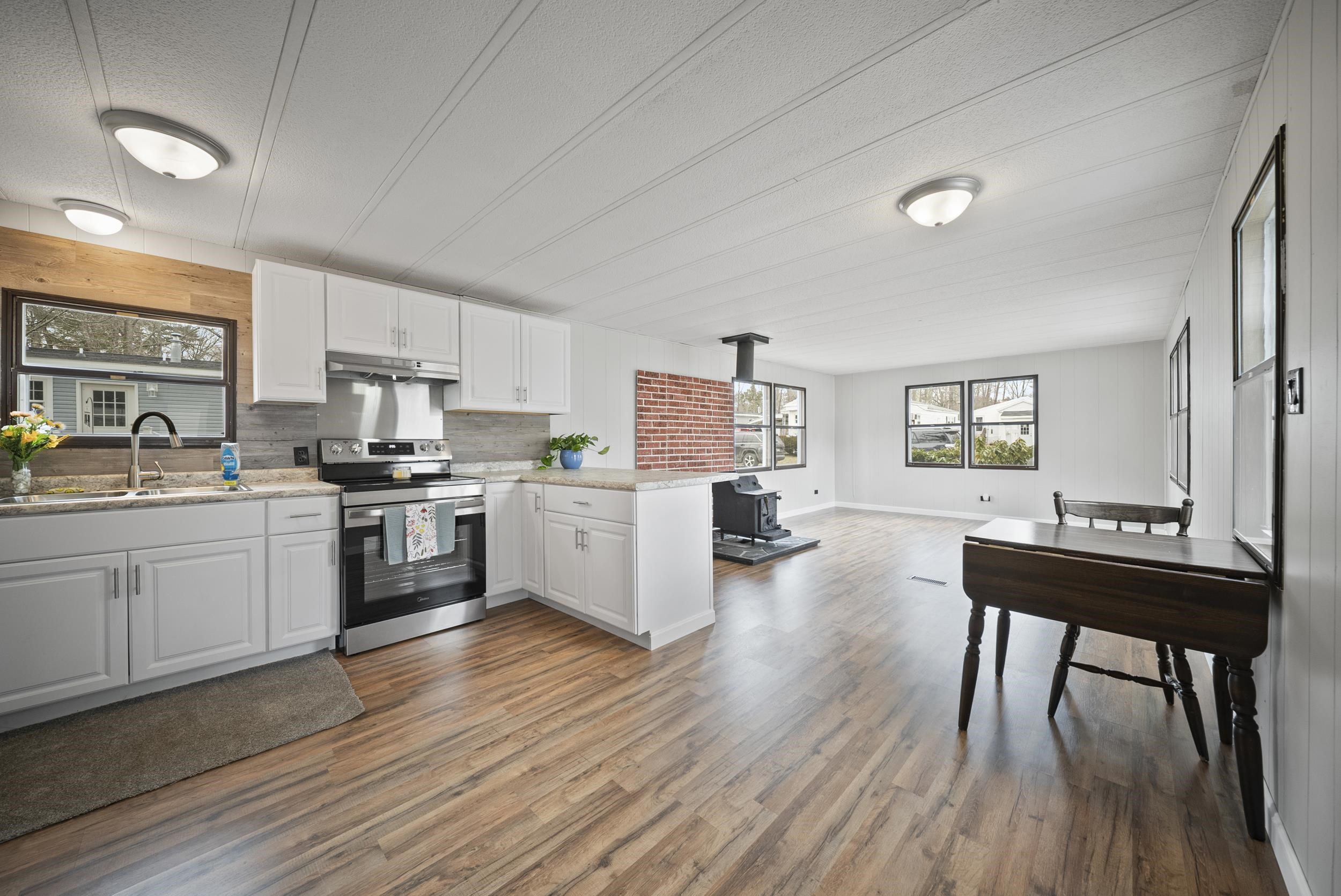802 Nottingham Drive, Unit 79802 Exeter, NH 03833 - Photo 4 of 26