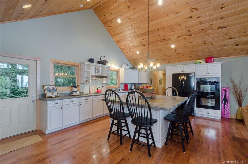 989 Old Fiddle Road Waynesville, NC 28786 - Photo 8 of 18