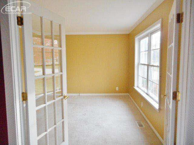 4137 East Carpenter Road Flint, MI 48506 - Photo 17 of 26 20452965-16.JPG