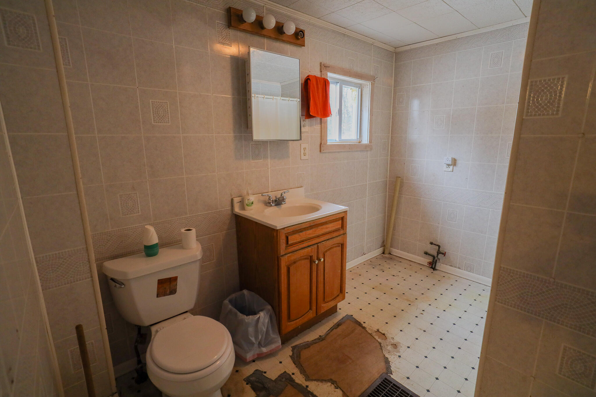 1262 Canton Point Road Dixfield, ME 04224 - Photo 10 of 34 447A1111