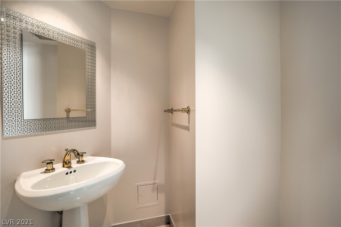 2877 Paradise Road, Unit 704 Las Vegas, NV 89109 - Photo 14 of 47