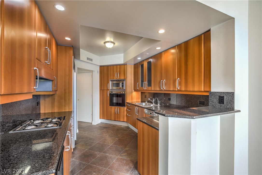 2877 Paradise Road, Unit 704 Las Vegas, NV 89109 - Photo 4 of 47