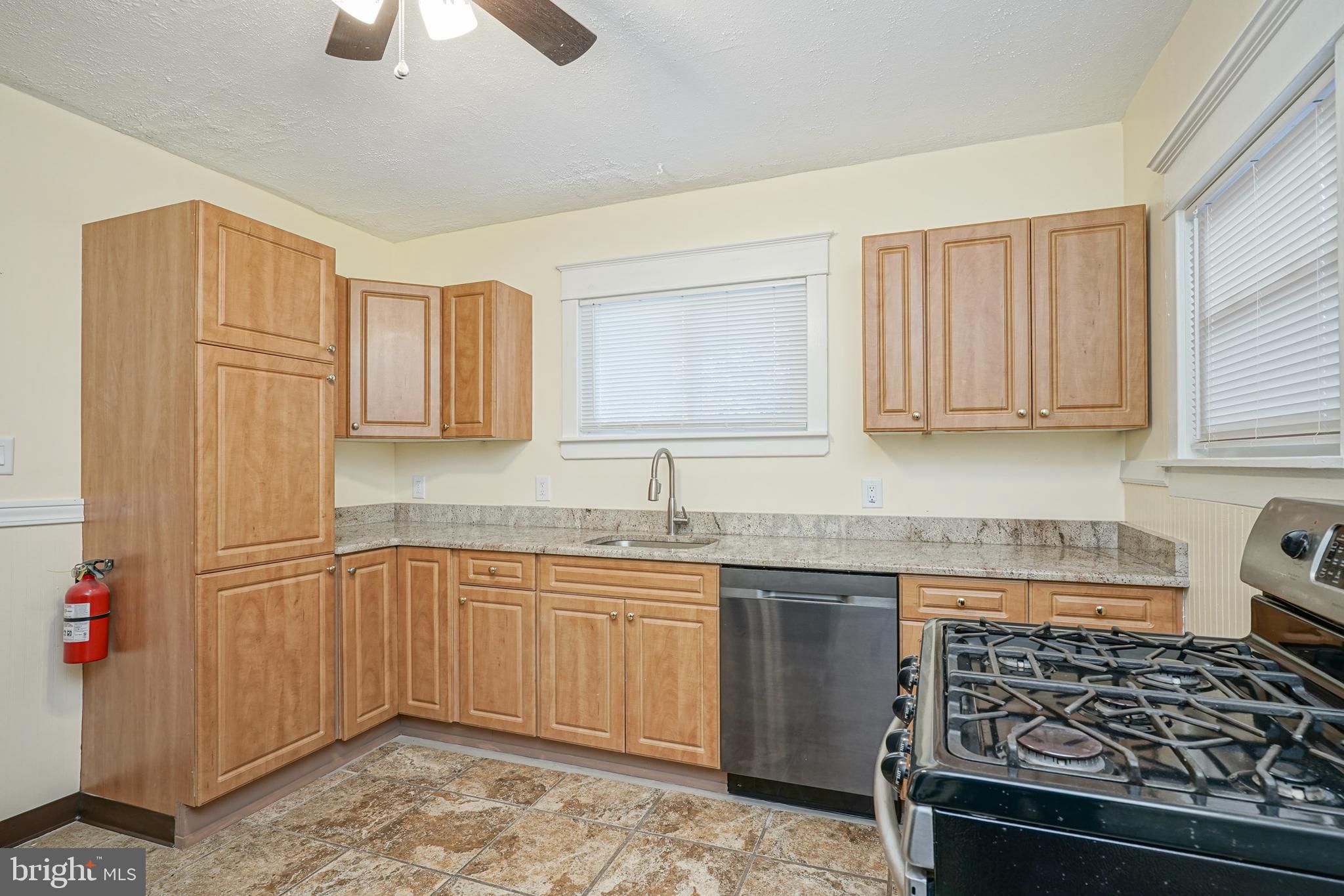 113 Kossuth Street Riverside, NJ 08075 - Photo 13 of 34