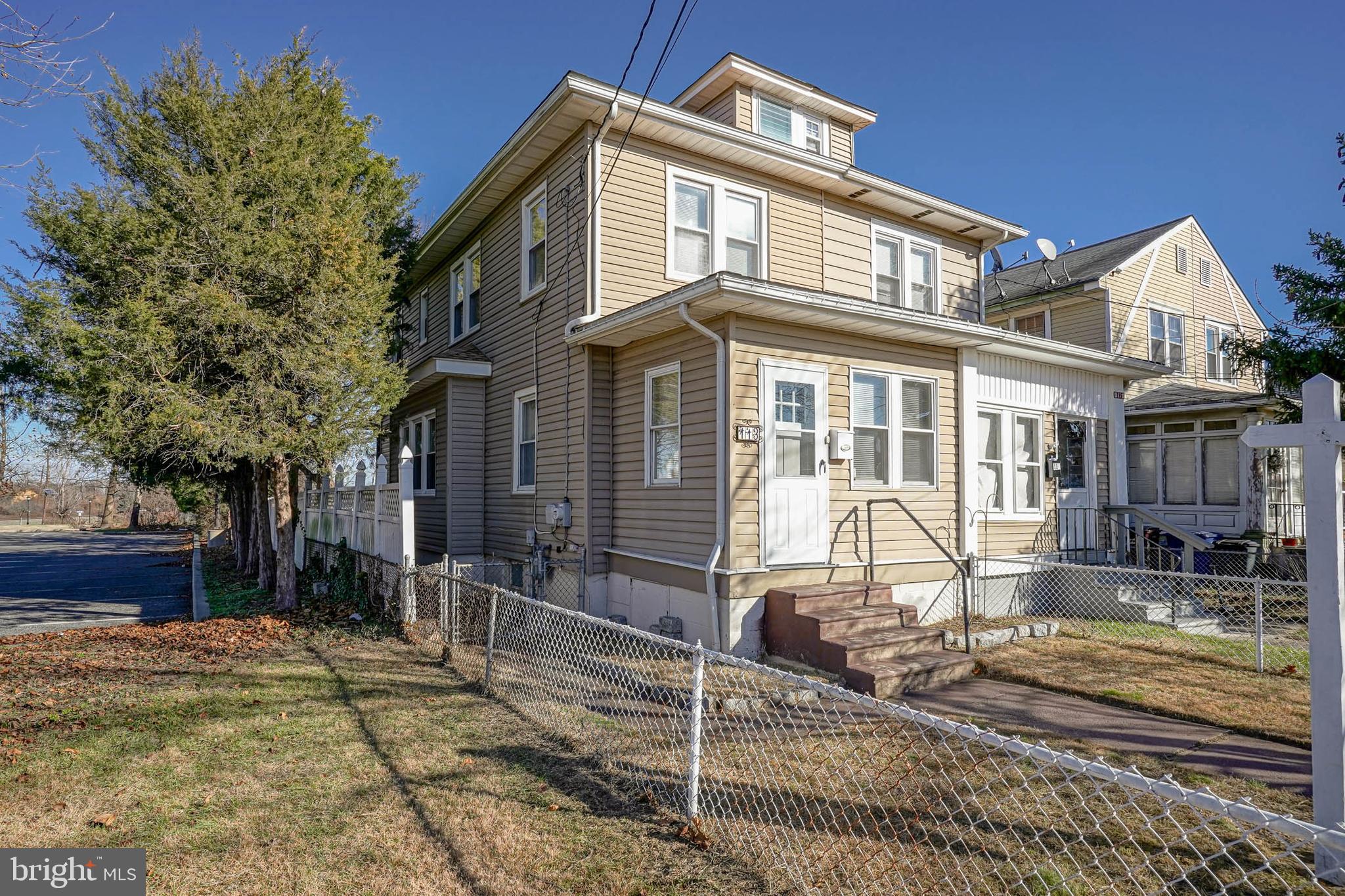 113 Kossuth Street Riverside, NJ 08075 - Photo 2 of 34