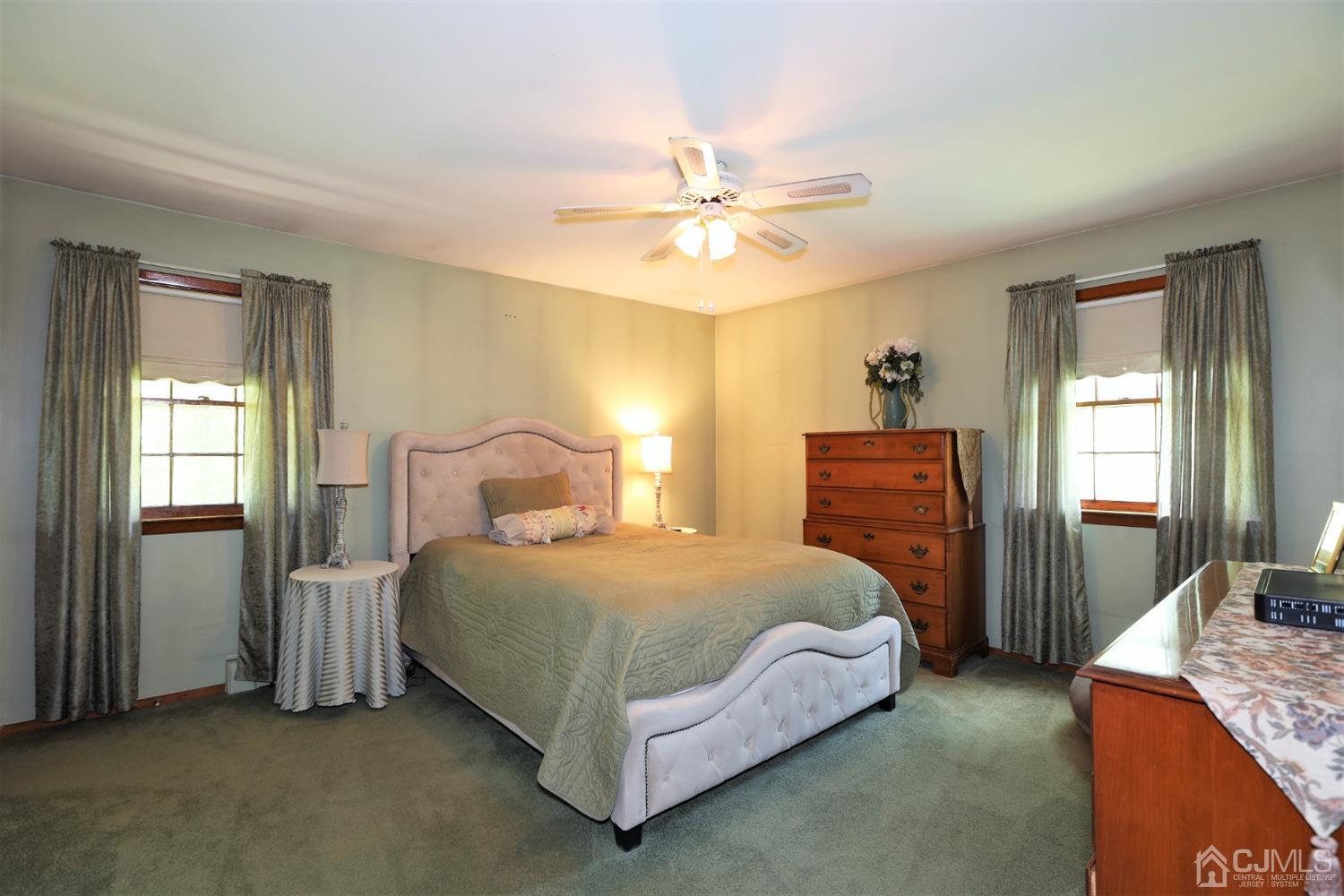 27 Ravine Drive Colonia, NJ 07067 - Photo 18 of 38 Gallery Image 18