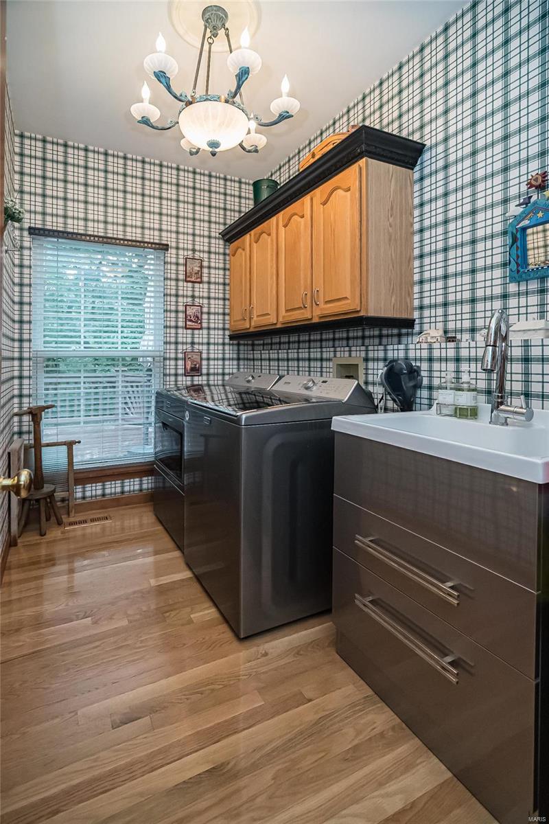 802 Castle Forest Court Ballwin, MO 63021 - Photo 11 of 46 Gallery Image 11