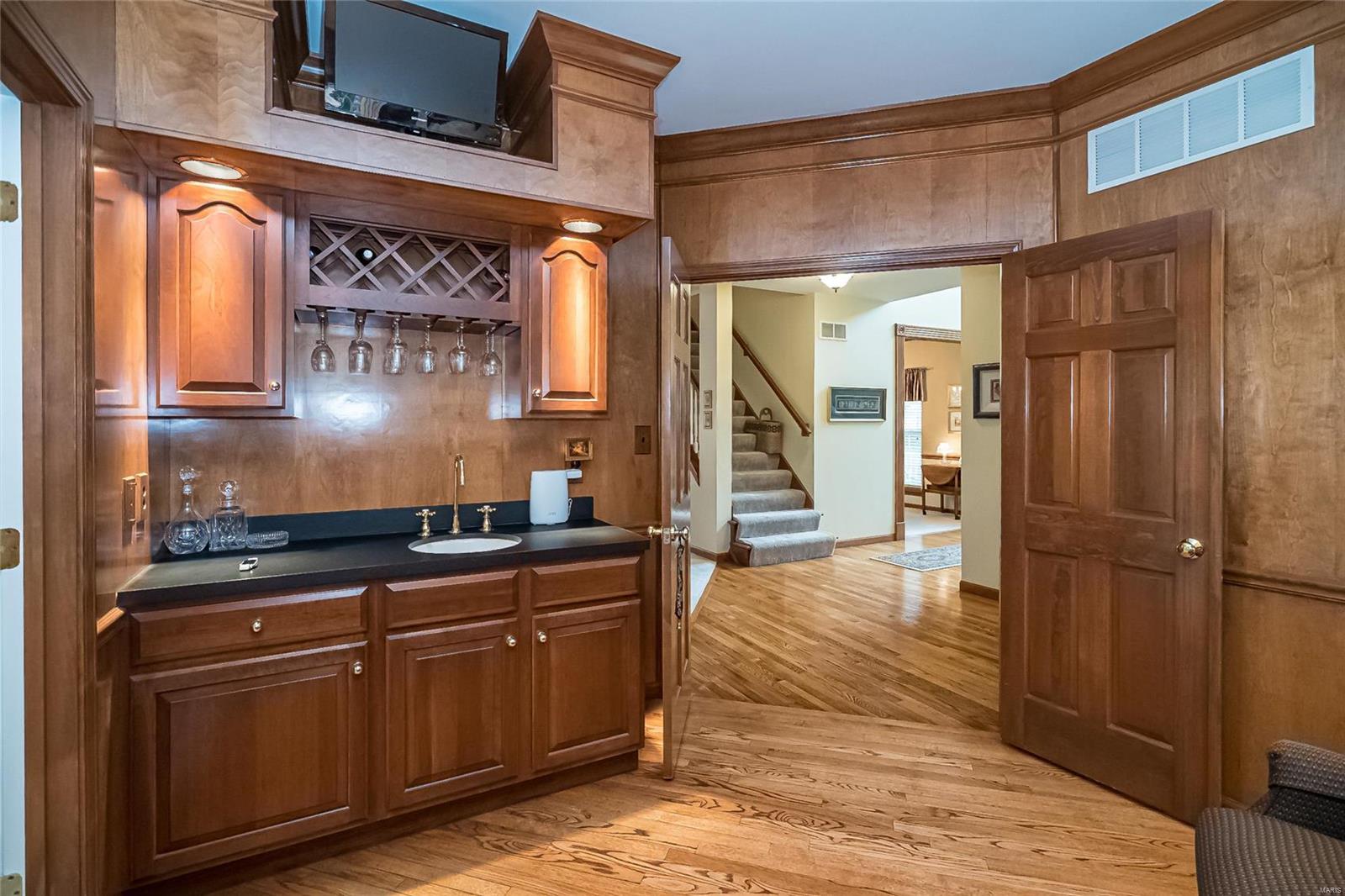 802 Castle Forest Court Ballwin, MO 63021 - Photo 13 of 46 Gallery Image 13