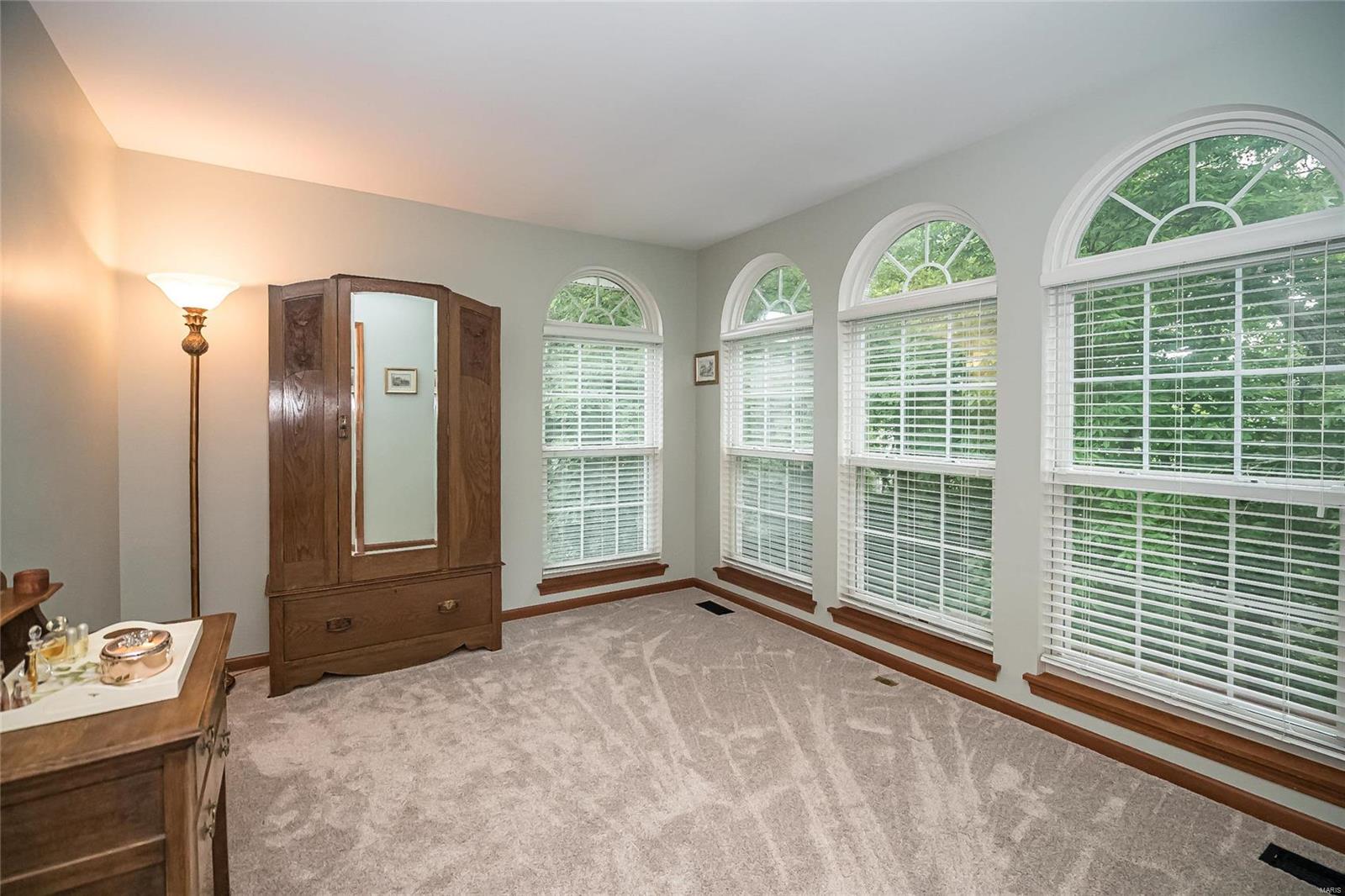 802 Castle Forest Court Ballwin, MO 63021 - Photo 19 of 46 Gallery Image 19