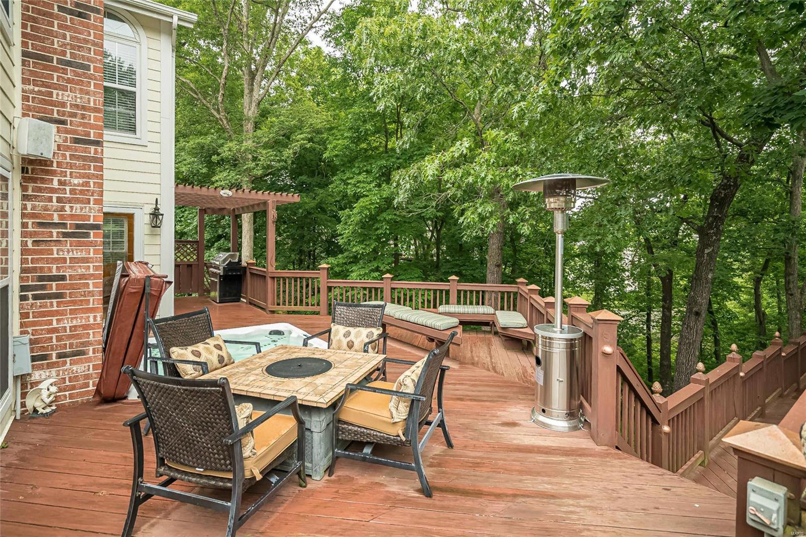 802 Castle Forest Court Ballwin, MO 63021 - Photo 31 of 46 Gallery Image 31