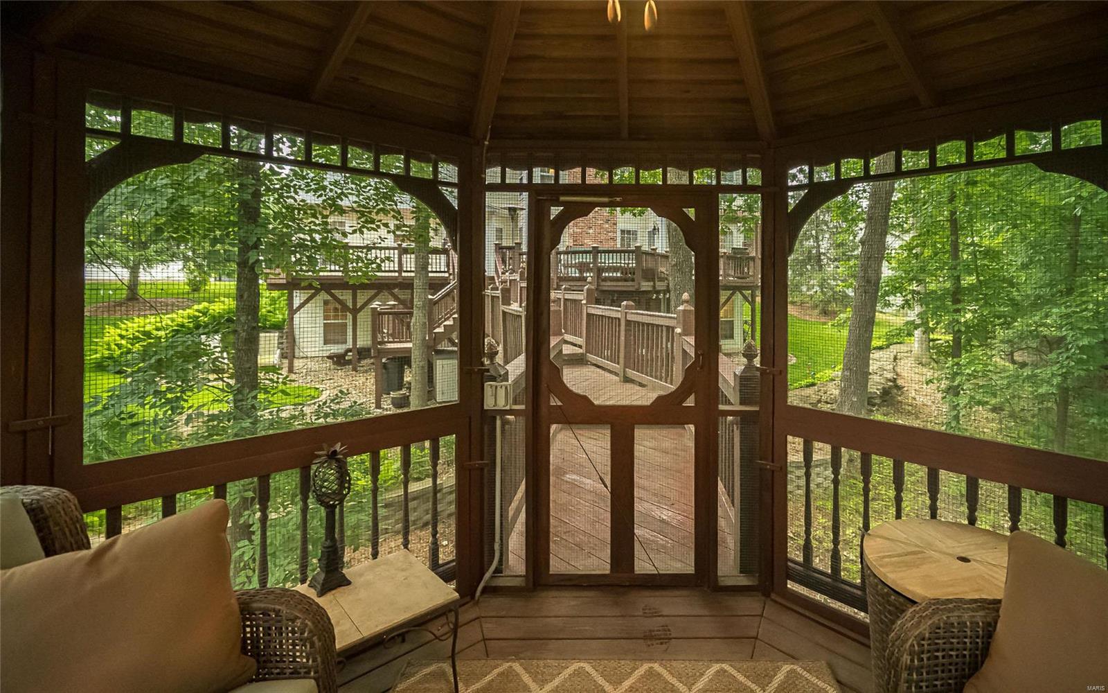 802 Castle Forest Court Ballwin, MO 63021 - Photo 39 of 46 Gallery Image 39