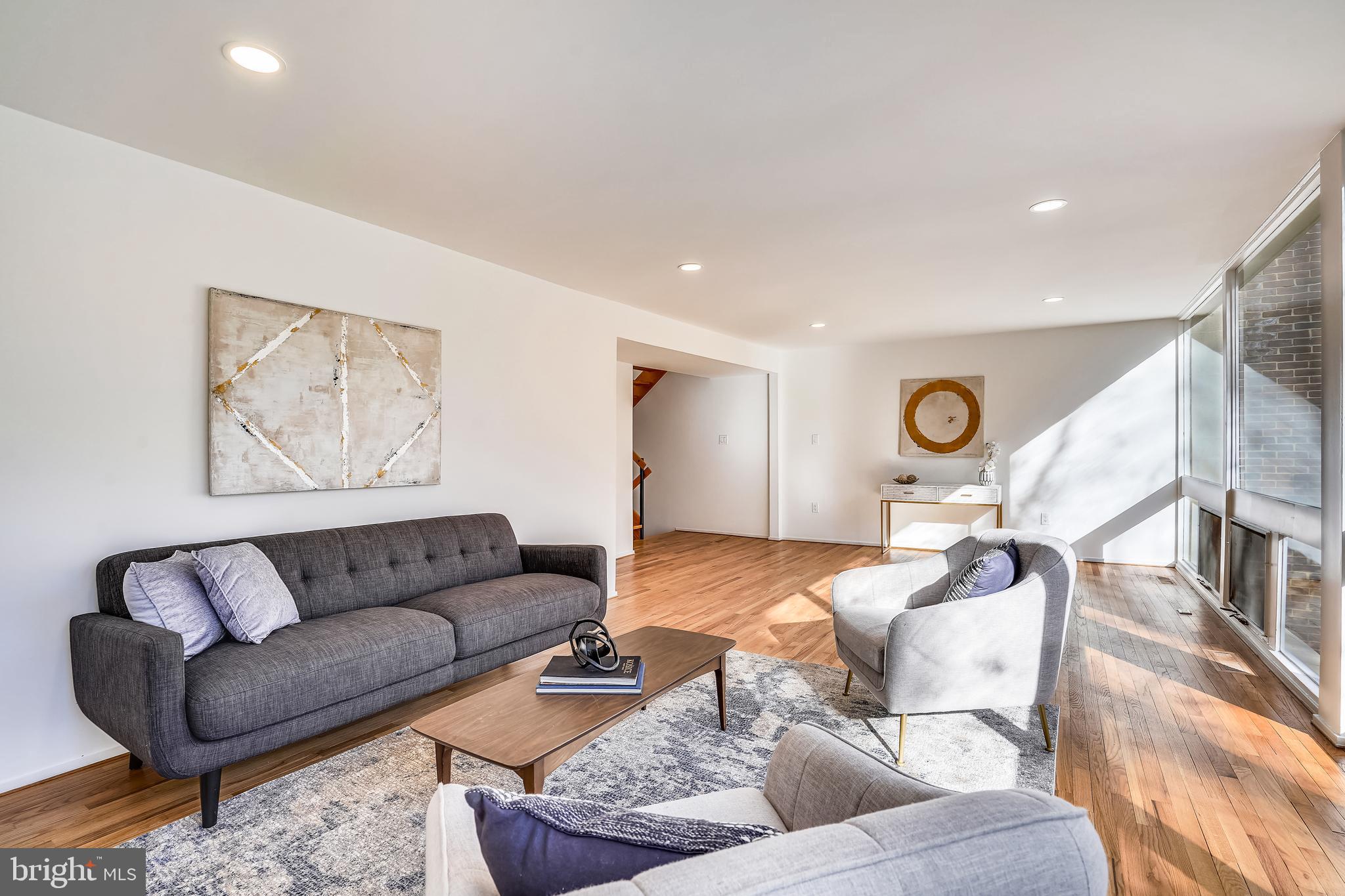 11563 Maple Ridge Road Reston, VA 20190 - Photo 16 of 50