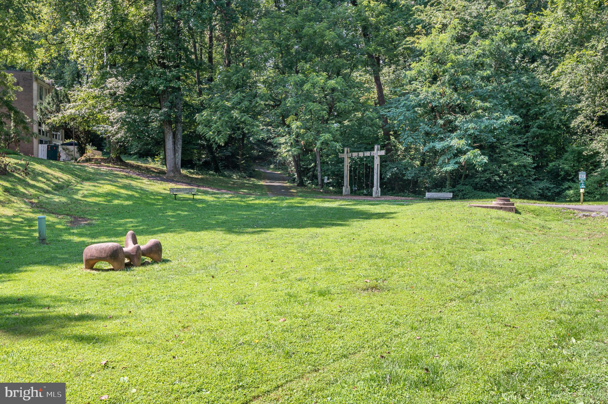 11563 Maple Ridge Road Reston, VA 20190 - Photo 2 of 50