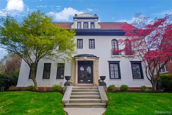 $959,900 | 841 West Boston Boulevard, Detroit, MI 48202